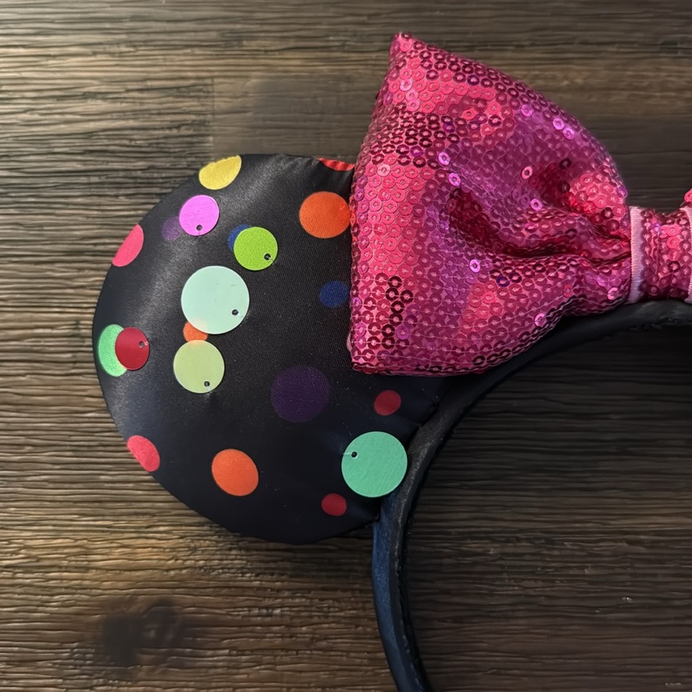 Disney Rock the Dots Black Ear Headband with Multi Polka Dots & Pink Sequin Bow - Picture 2 of 10